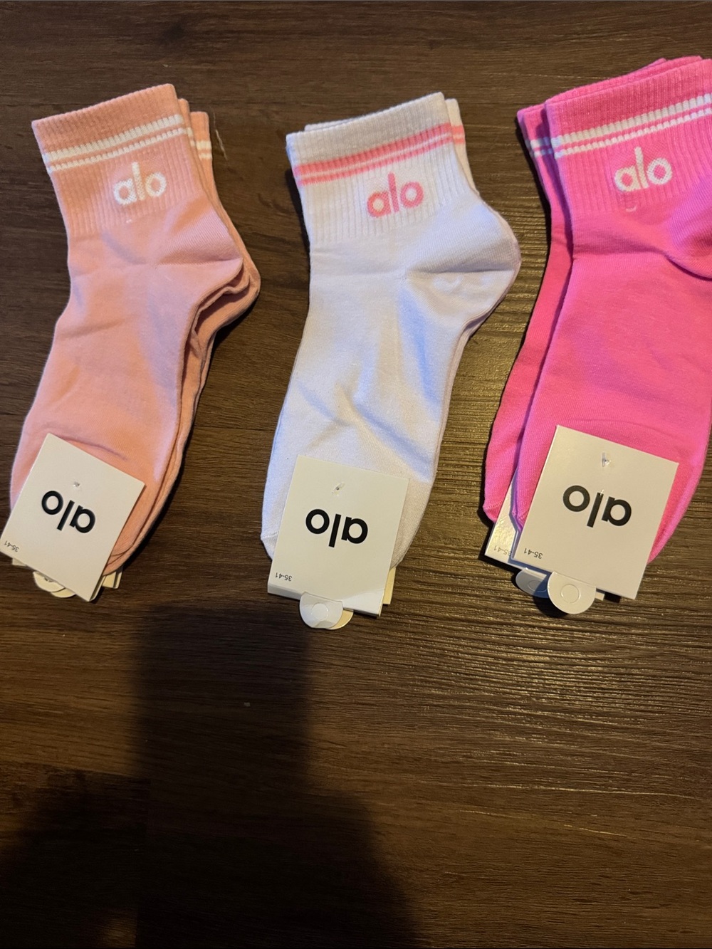 Athletic Alo NWT Ankle Women’s Socks - Pink, White, Hot Pink (3 pairs)